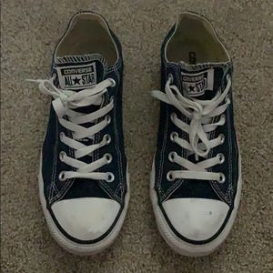 Navy blue converse